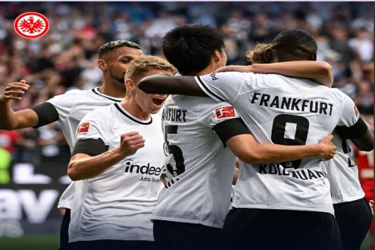 فرانكفورت يكتسح لايبزيج في الدوري الألماني